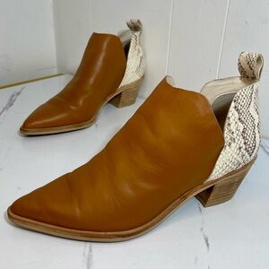 Dolce Vita Sonni ankle booties tan leather pointed toe snakeskin print heel 7.5